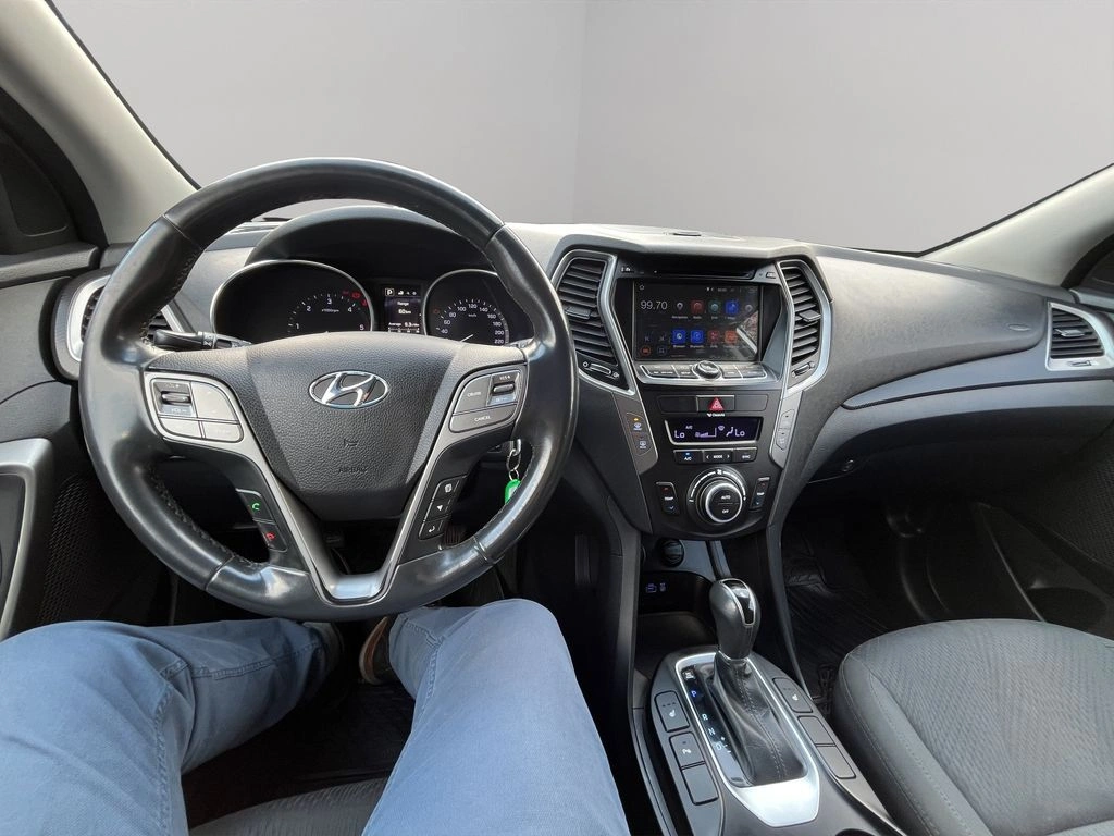 Hyundai Santa Fe 2.2 Gls Crdi Diesel 4wd Dm At 5p año 2018