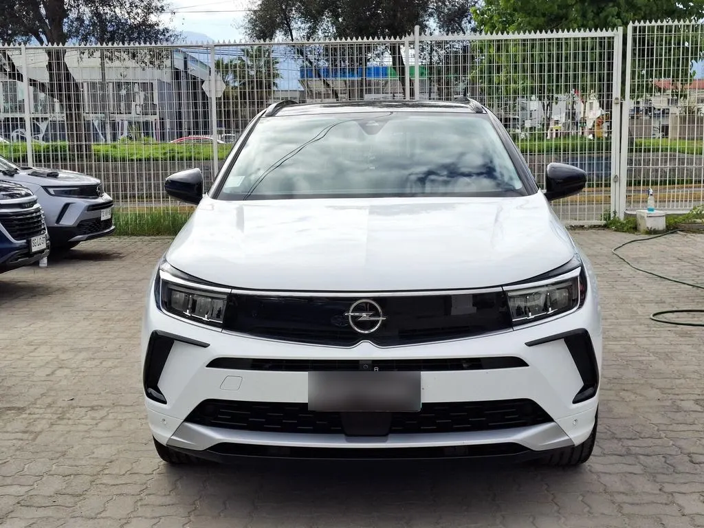 Opel Grandland 1.2t Ultimate 4x2 At 5p año 2023