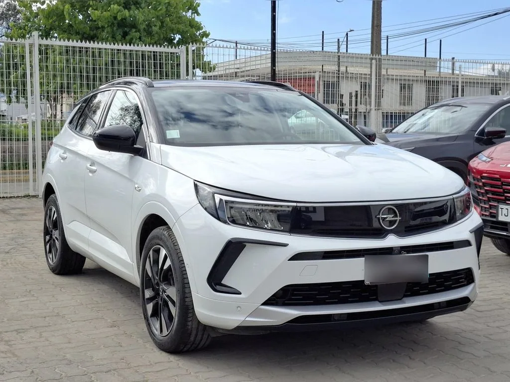 Opel Grandland 1.2t Ultimate 4x2 At 5p año 2023