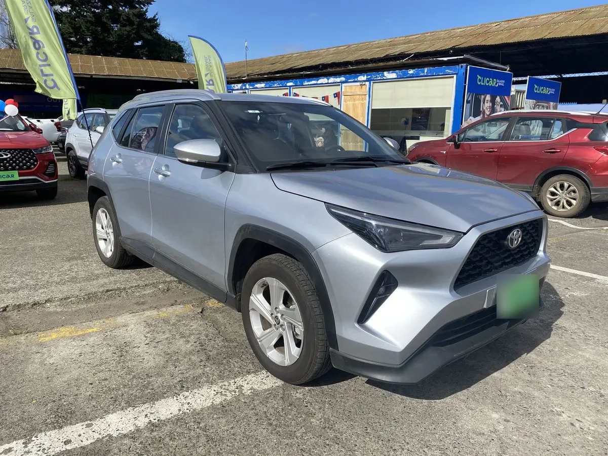 Toyota Yaris Cross 1.5 Xi 4x2 5mt 5p año 2026