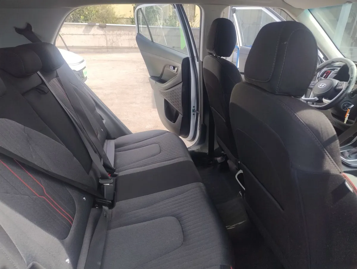 Hyundai Creta 1.5 Value Su2i 4x2 Cvt At 5p año 2023