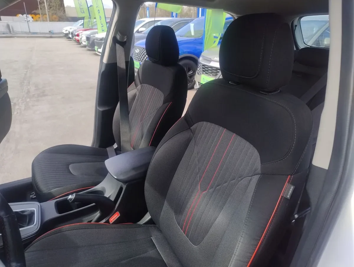 Hyundai Creta 1.5 Value Su2i 4x2 Cvt At 5p año 2023