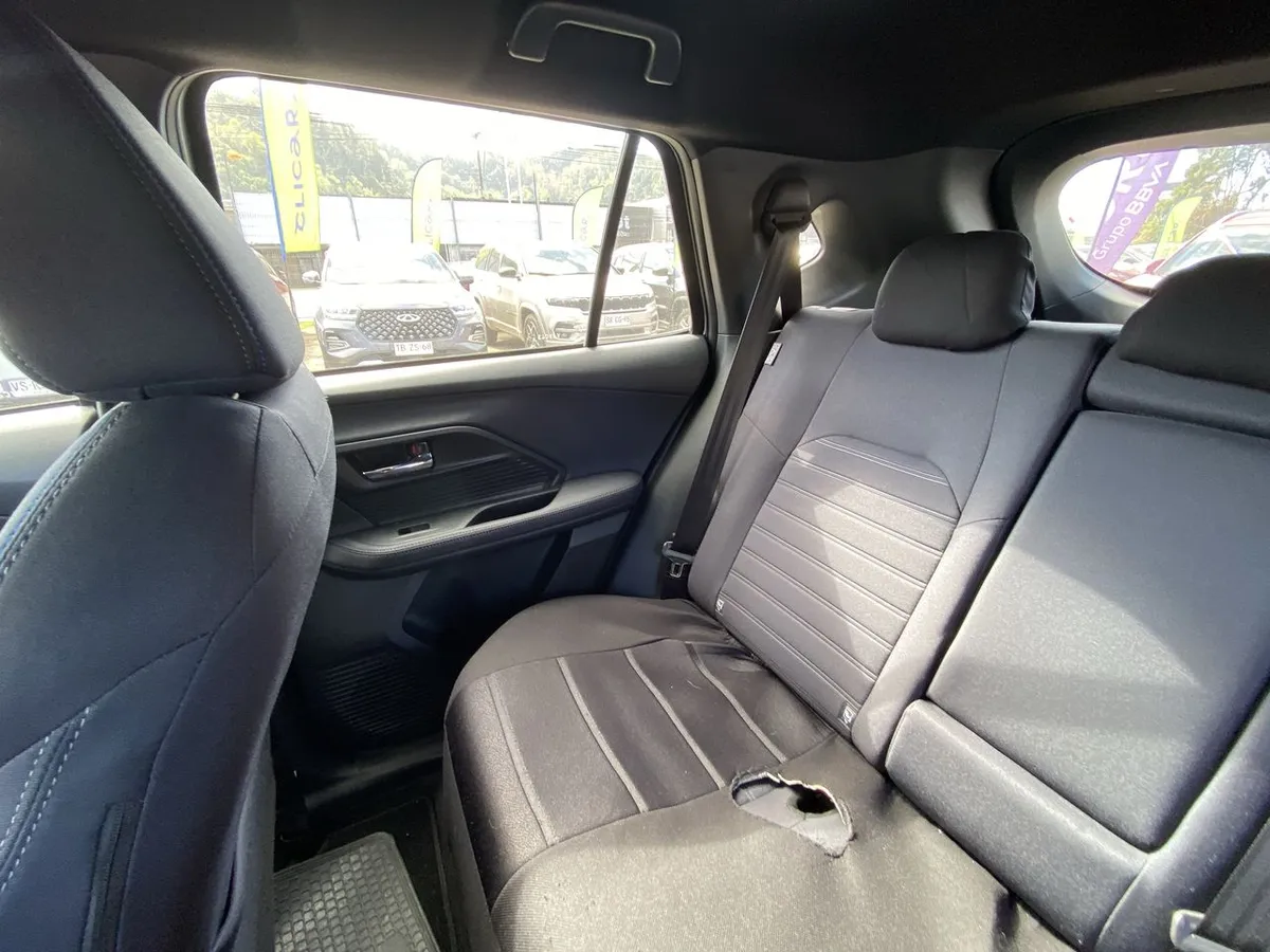 Toyota Yaris Cross 1.5 Xi 4x2 5mt 5p año 2026