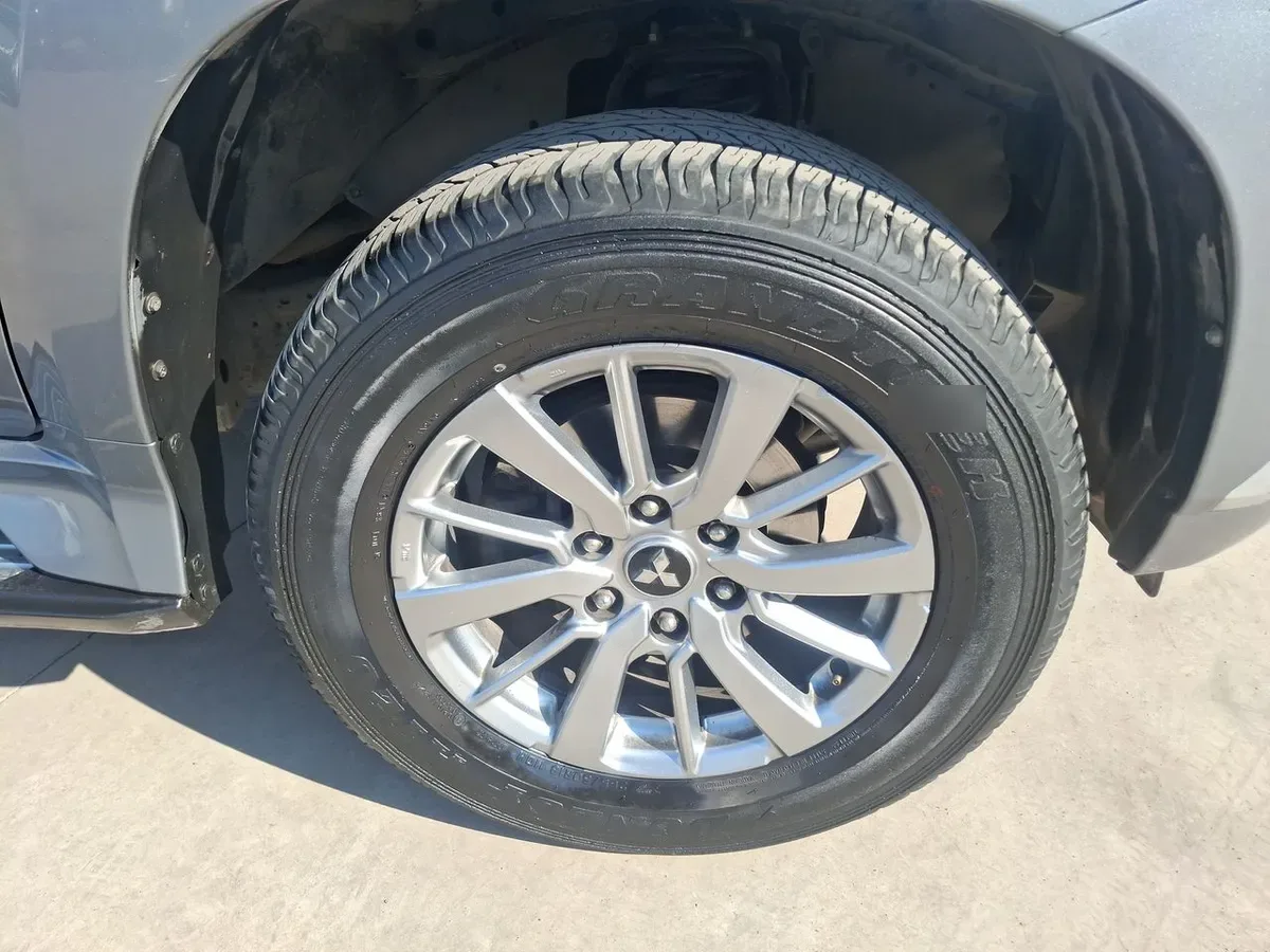Mitsubishi Montero Sport 2.4 Diesel 4x2 Mt 5p año 2020