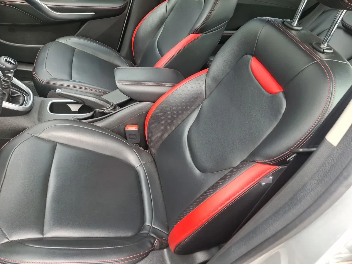 Chevrolet Groove 1.5 Premier S 4x2 Mt 5p año 2025
