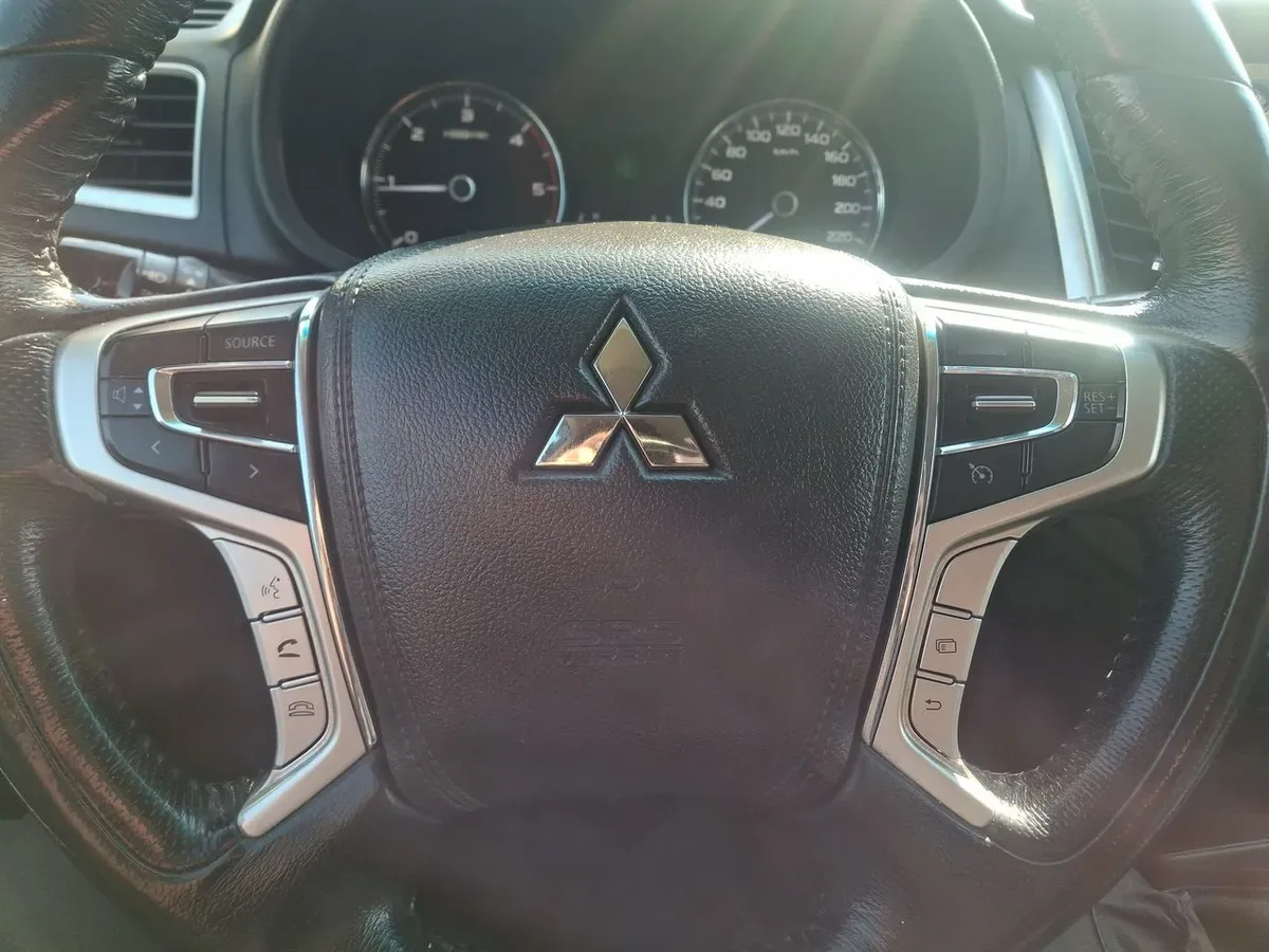 Mitsubishi Montero Sport 2.4 Diesel 4x2 Mt 5p año 2020