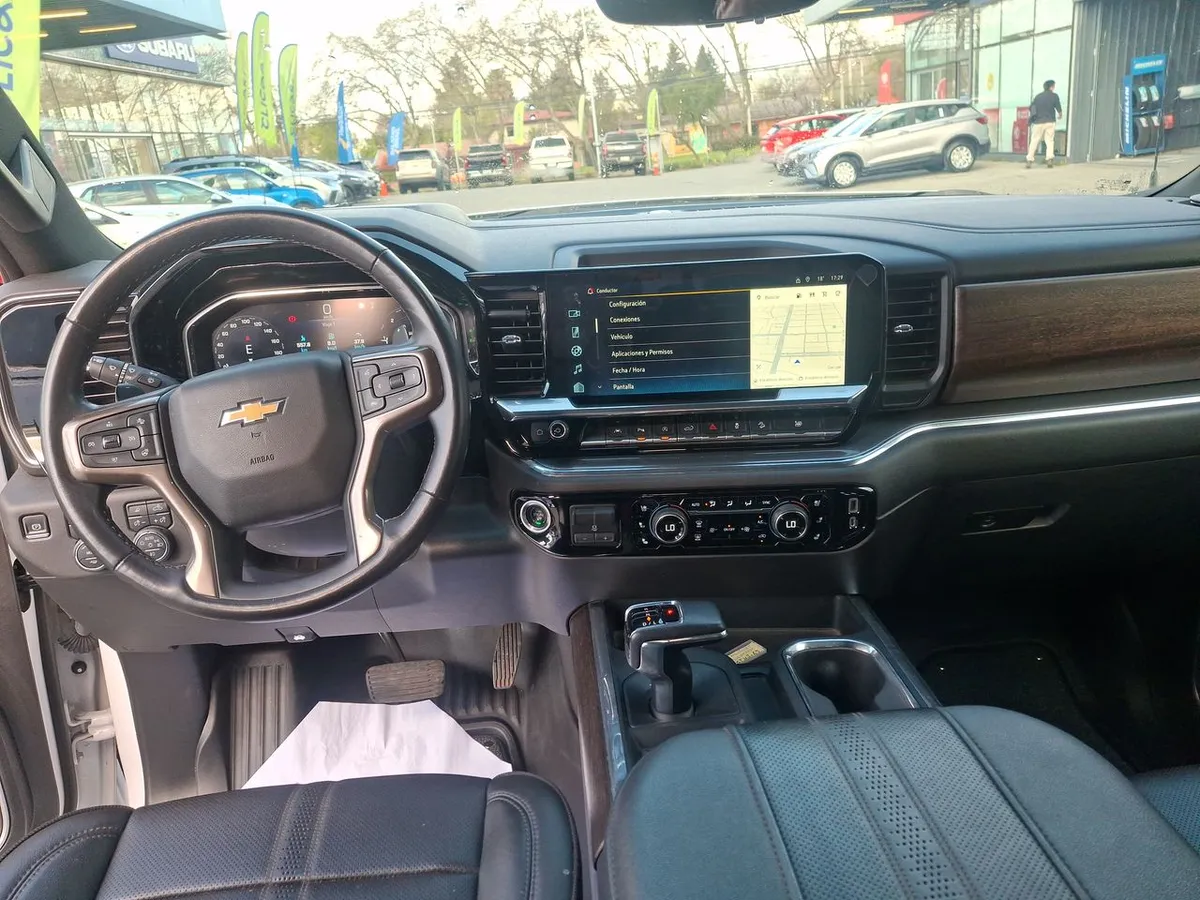 Chevrolet Silverado 3.0 High Country 4x4 At 4p año 2023