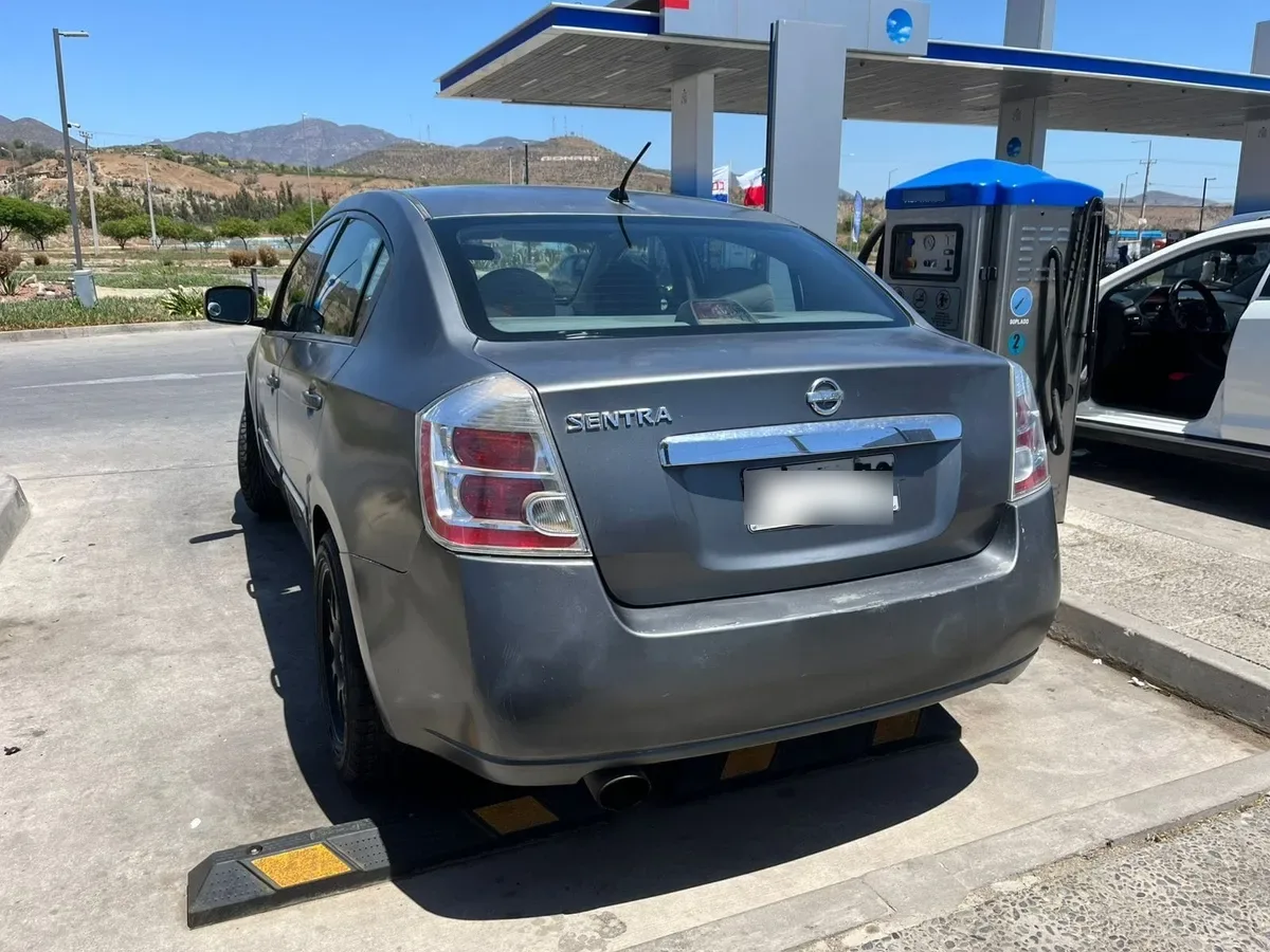 NISSAN SENTRA 2.0 Bl802 At Ac 4x2 año 2011