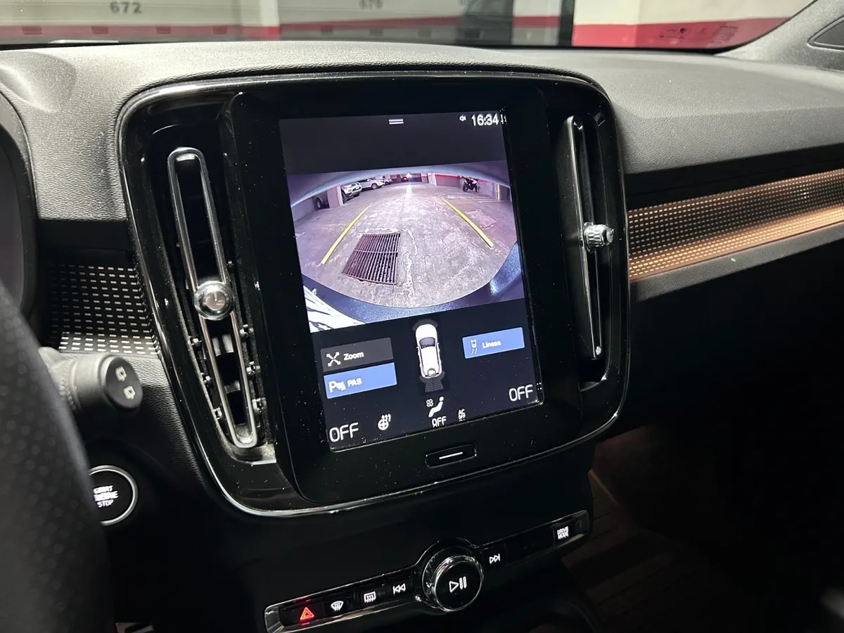 VOLVO XC40 2.0 T5 Cross Country R-Design Plus At 4x4 año 2019