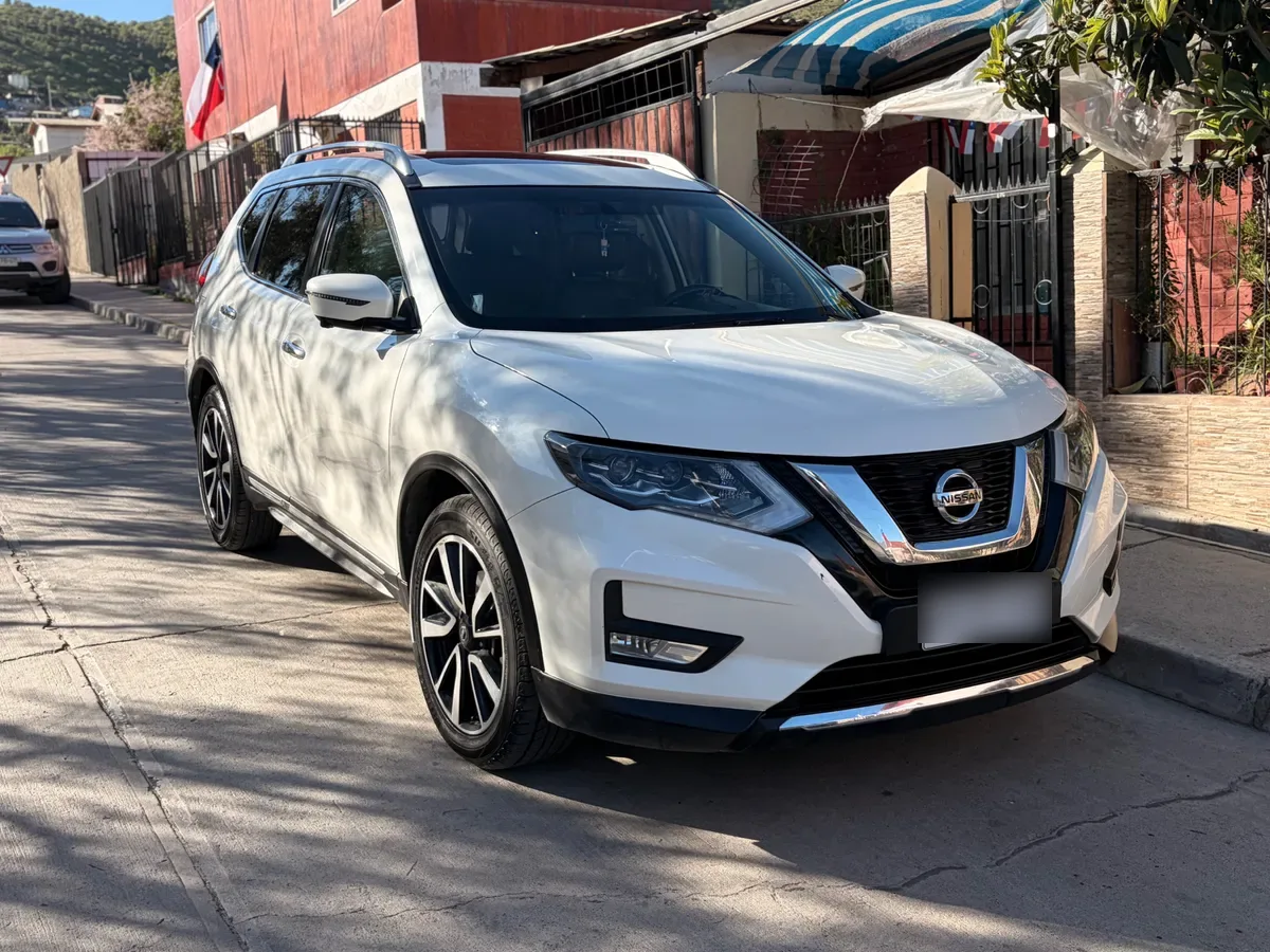 NISSAN X-TRAIL 2.5 Exclusive Cvt 4wd At año 2019