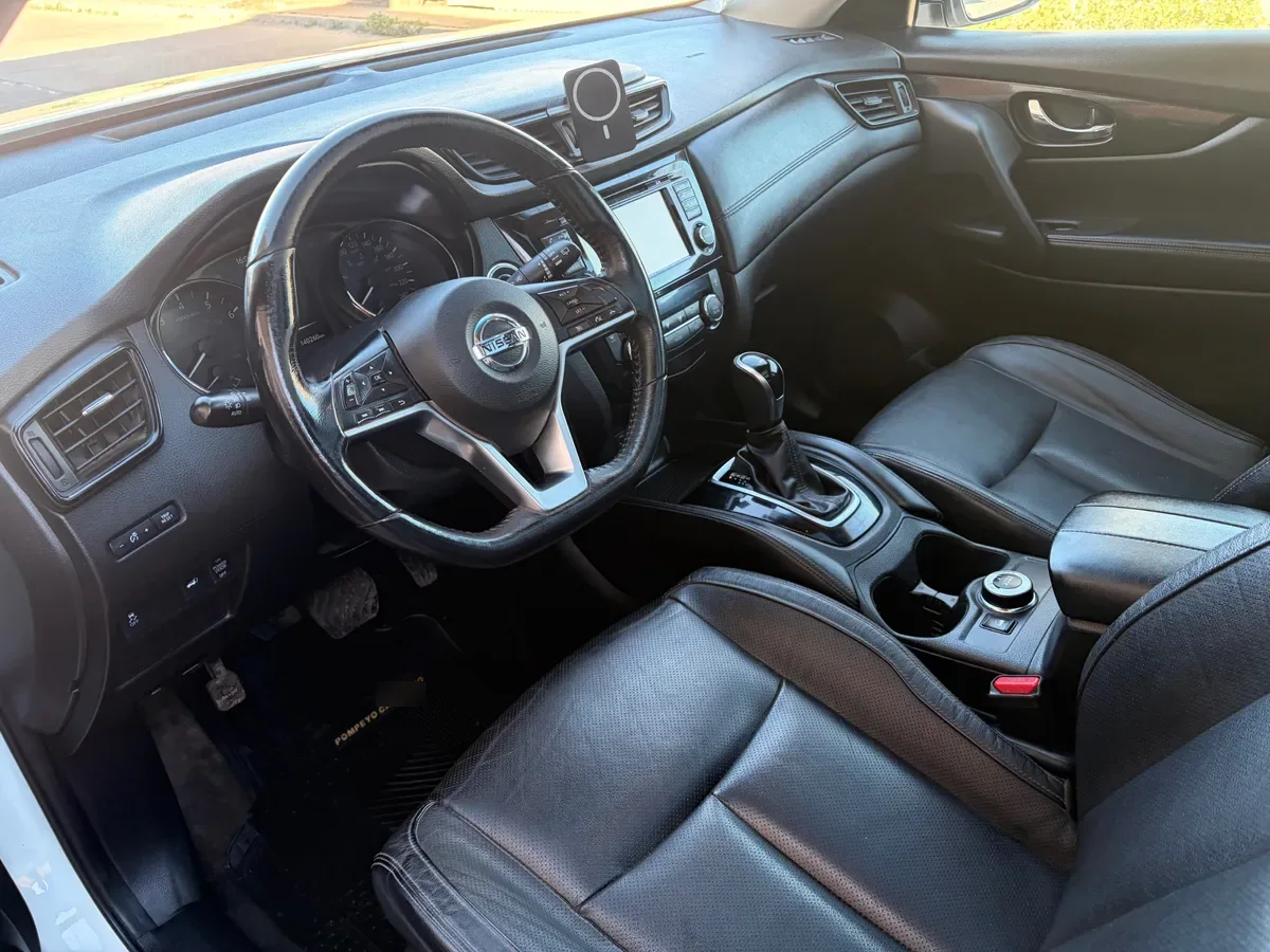 NISSAN X-TRAIL 2.5 Exclusive Cvt 4wd At año 2019