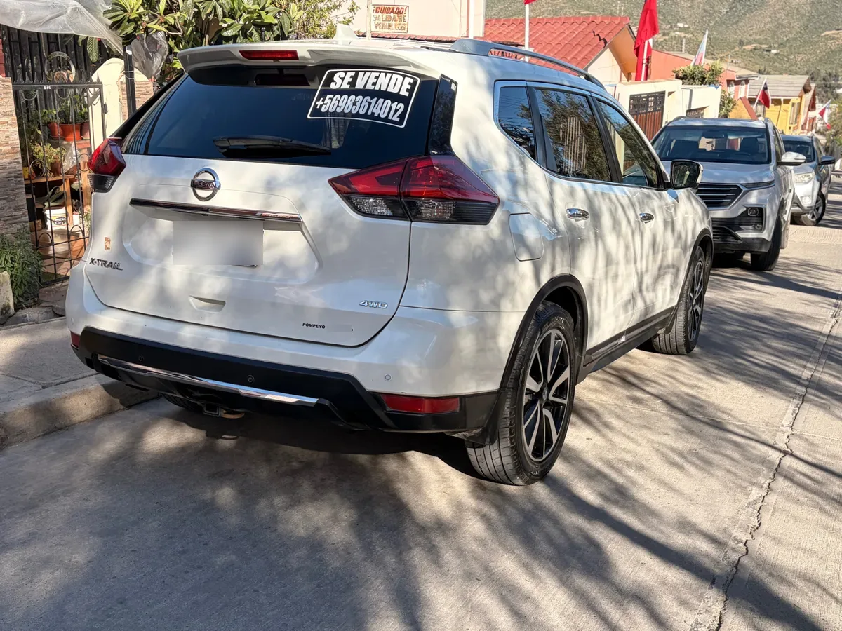 NISSAN X-TRAIL 2.5 Exclusive Cvt 4wd At año 2019