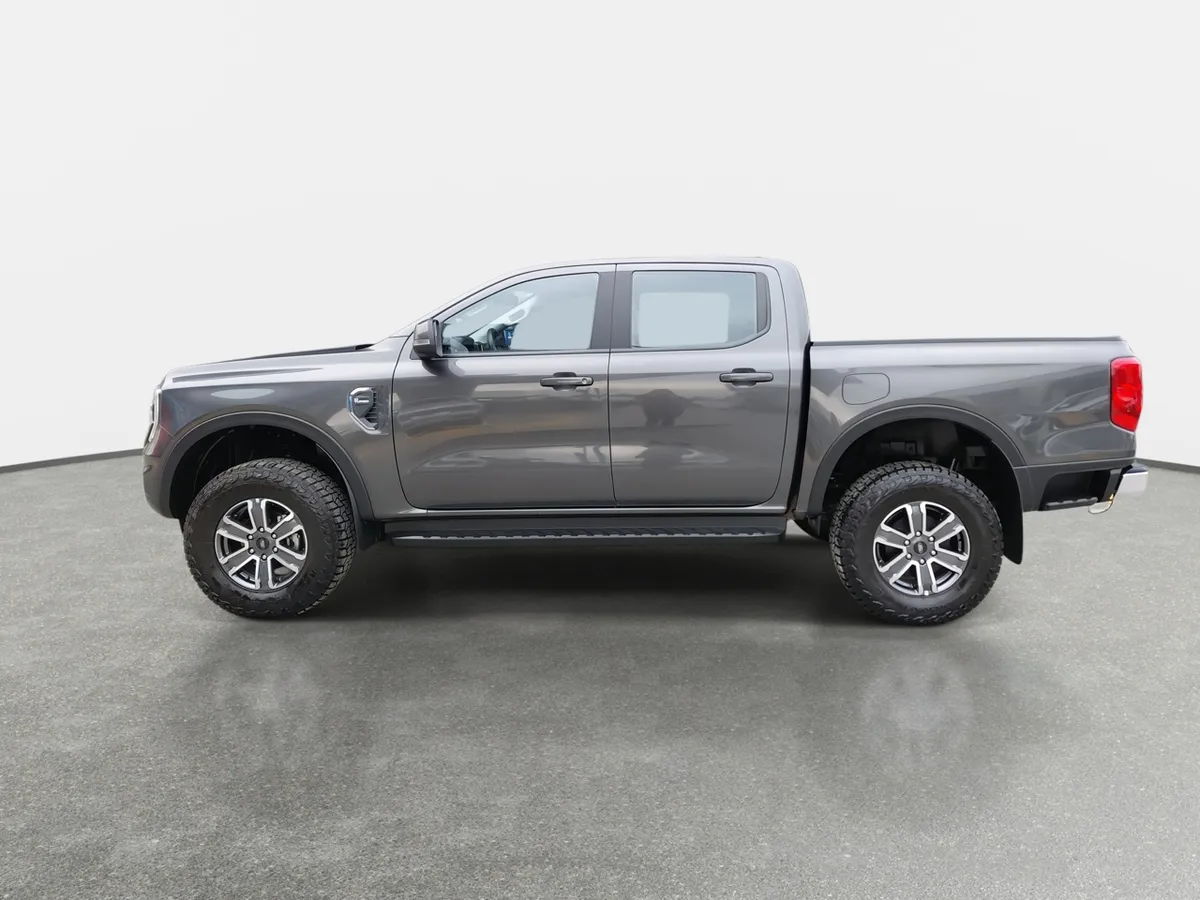 Ford Ranger 2.0 Xlt Diesel 4x2 Dob. Cab. At 4p año 2025