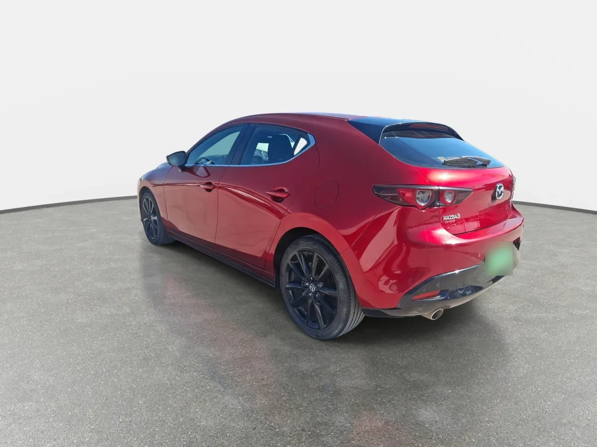 Mazda 3 2.0 V 4x2 Hb 6mt 5p año 2021