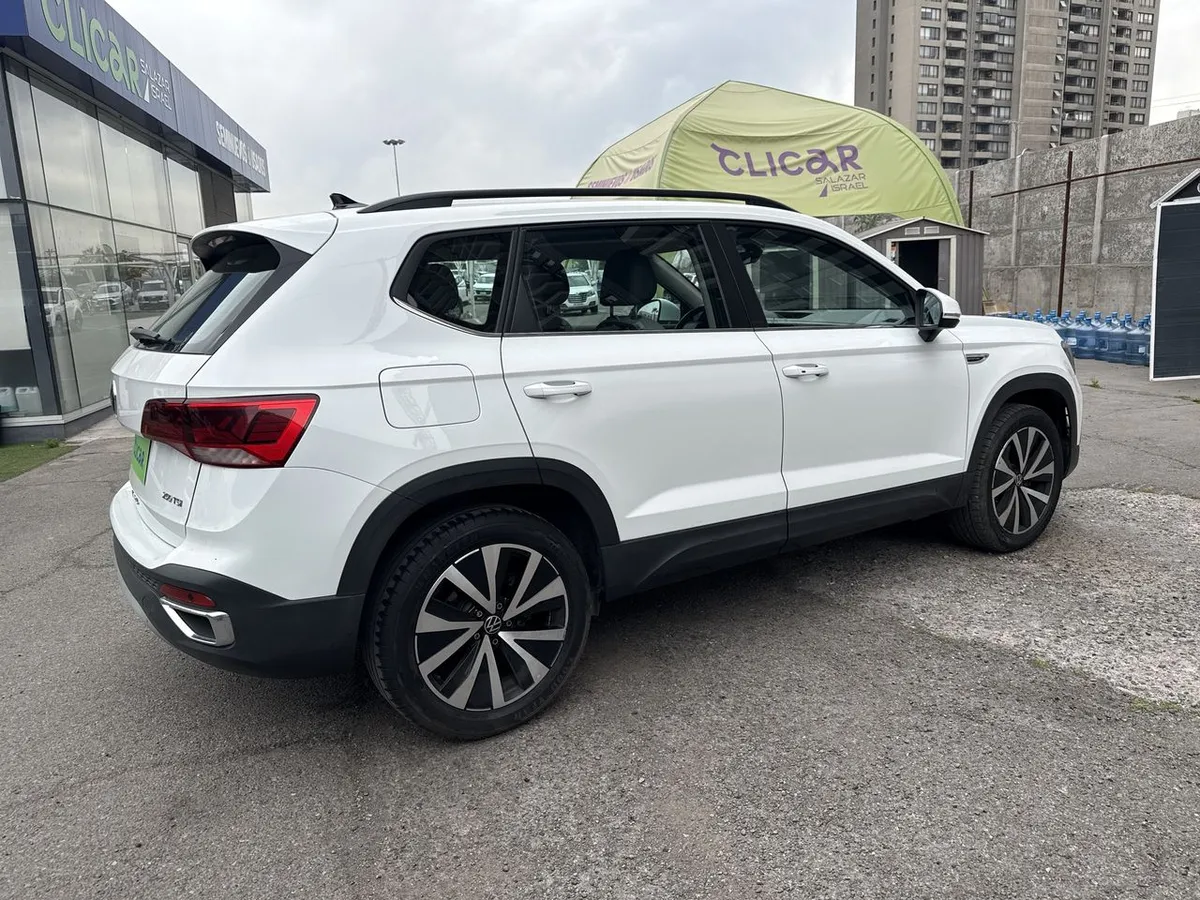 Volkswagen Taos 1.4 Tsi Comfortline 4x2 At 5p año 2025