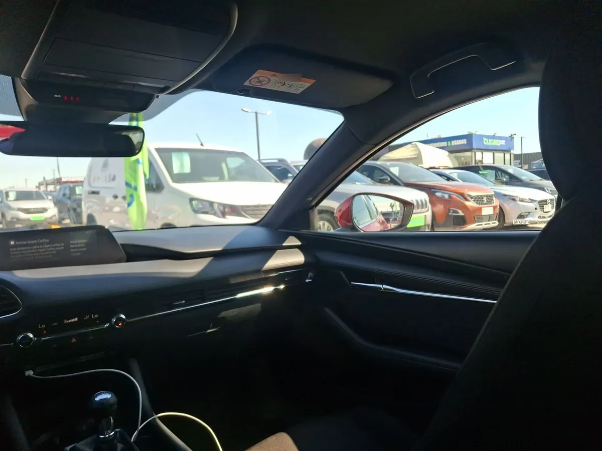 Mazda 3 2.0 V 4x2 Hb 6mt 5p año 2021