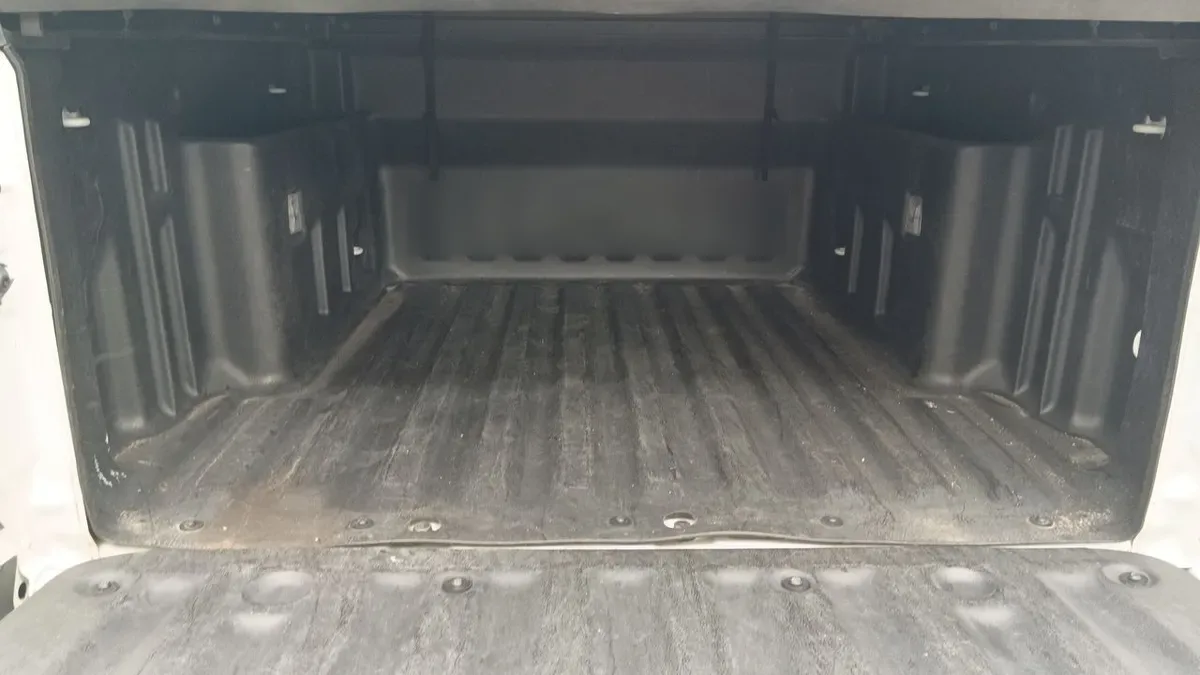 Chevrolet Montana 1.2t Rs R 4x2 At 4p año 2024