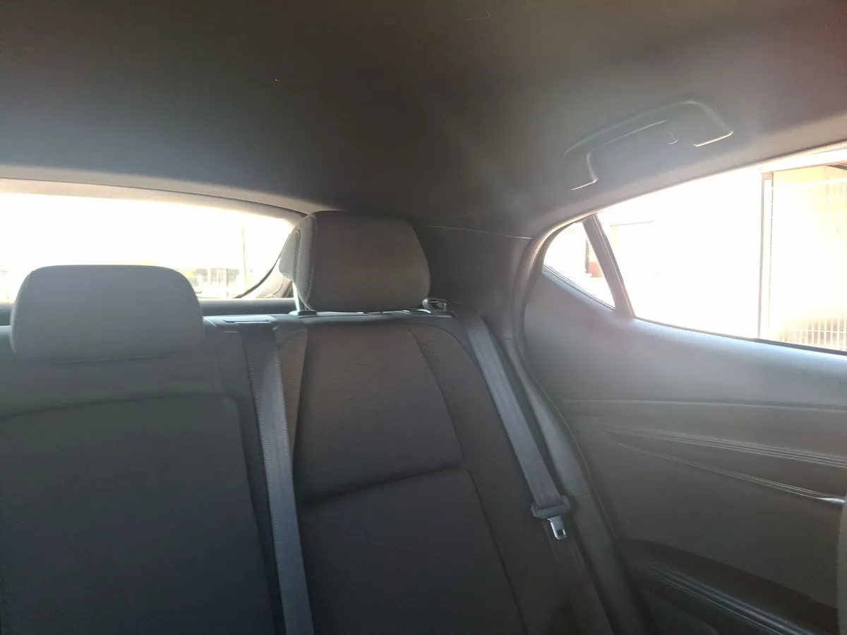 Mazda 3 2.0 V 4x2 Hb 6mt 5p año 2021