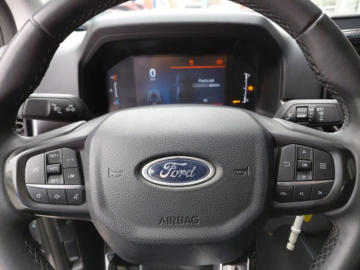 Ford Ranger 2.0 Xlt Diesel 4x2 Dob. Cab. At 4p año 2025