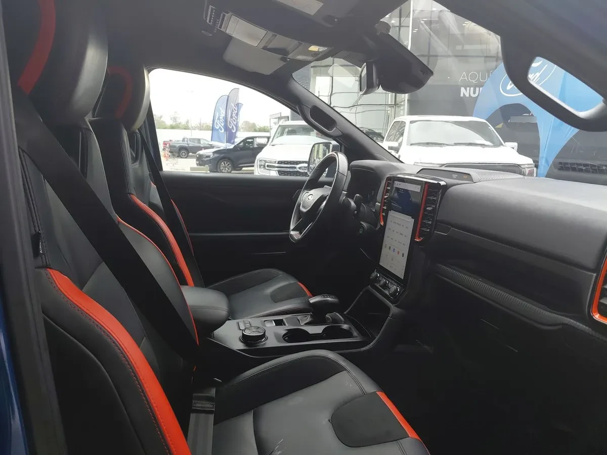 Ford Ranger 3.0t Raptor 4x4 Dob. Cab. At 4p año 2025