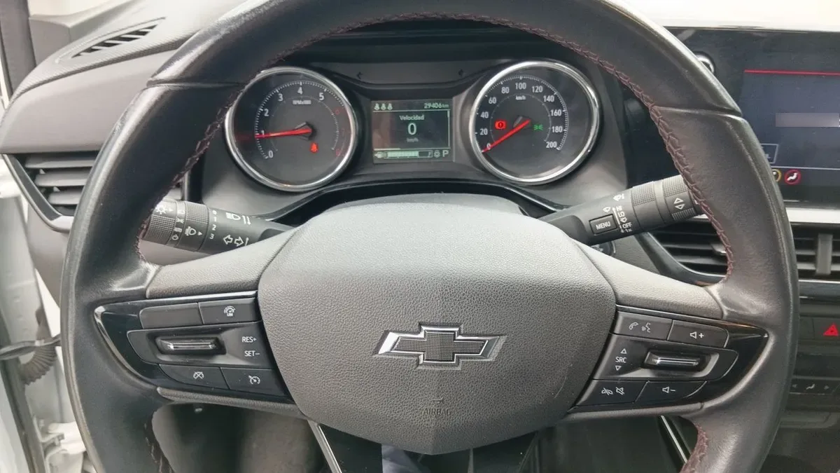 Chevrolet Montana 1.2t Rs R 4x2 At 4p año 2024