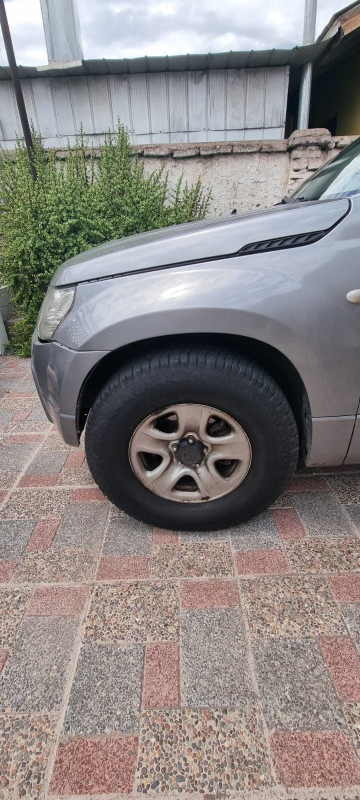 SUZUKI GRAND NOMADE 2.0 Mt Glx 4x4 año 2006