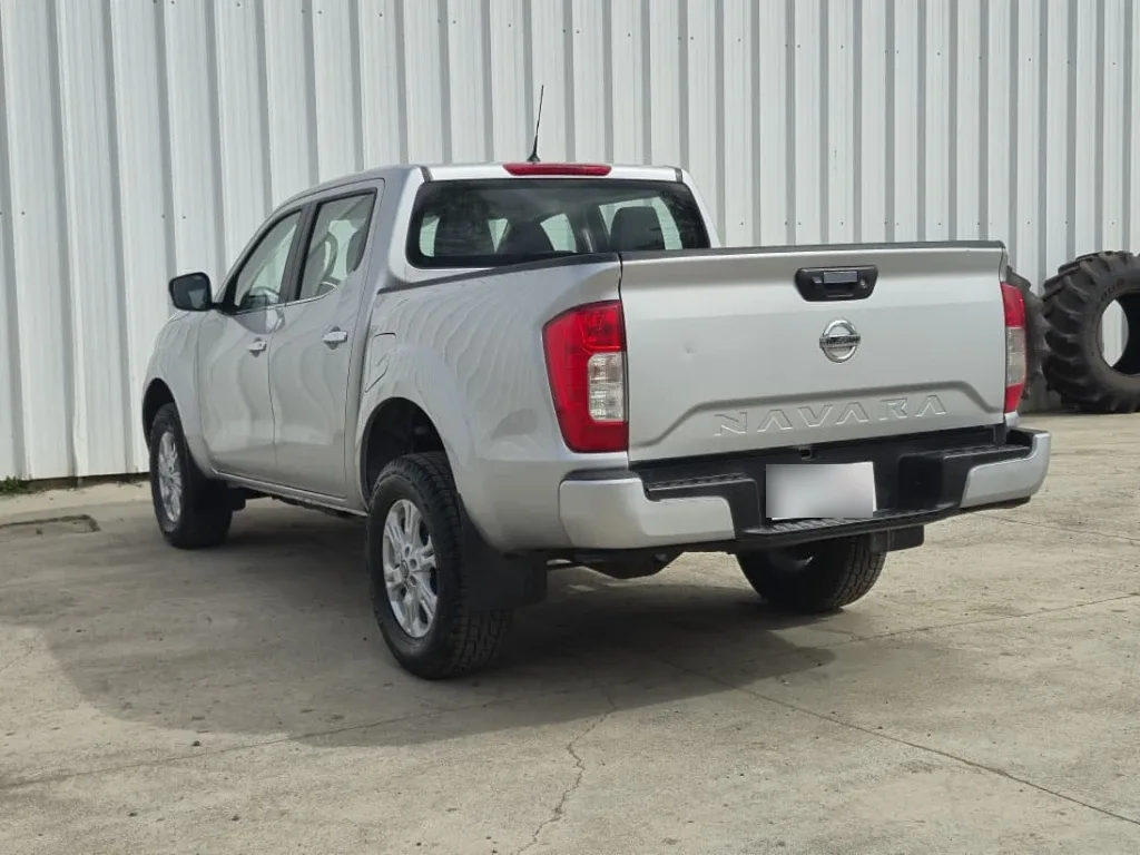 Nissan Navara Xe Mt 4x2 2.3 año 2023