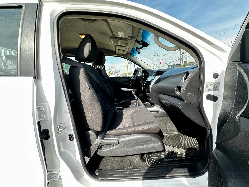 Nissan Navara Navara Dc 4x2 2.3tdi Xe año 2023