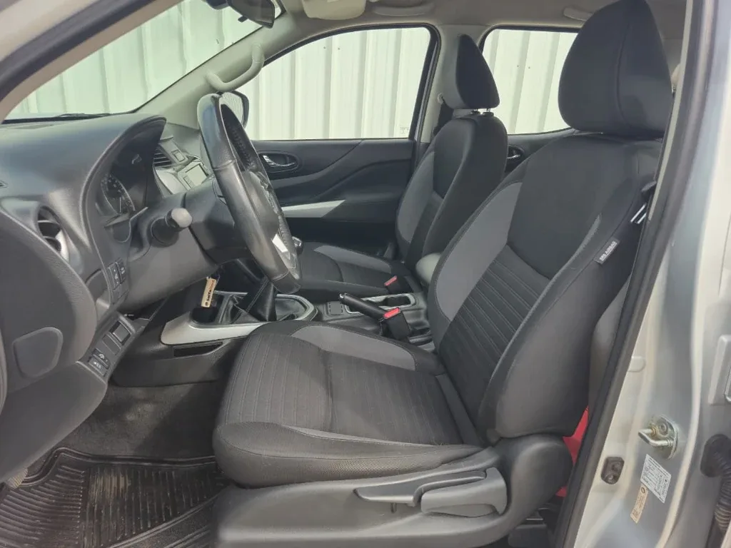 Nissan Navara Xe Mt 4x2 2.3 año 2023
