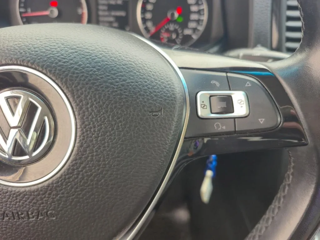 Volkswagen Amarok Confortline At 4x4 Tdi 2.0 año 2023