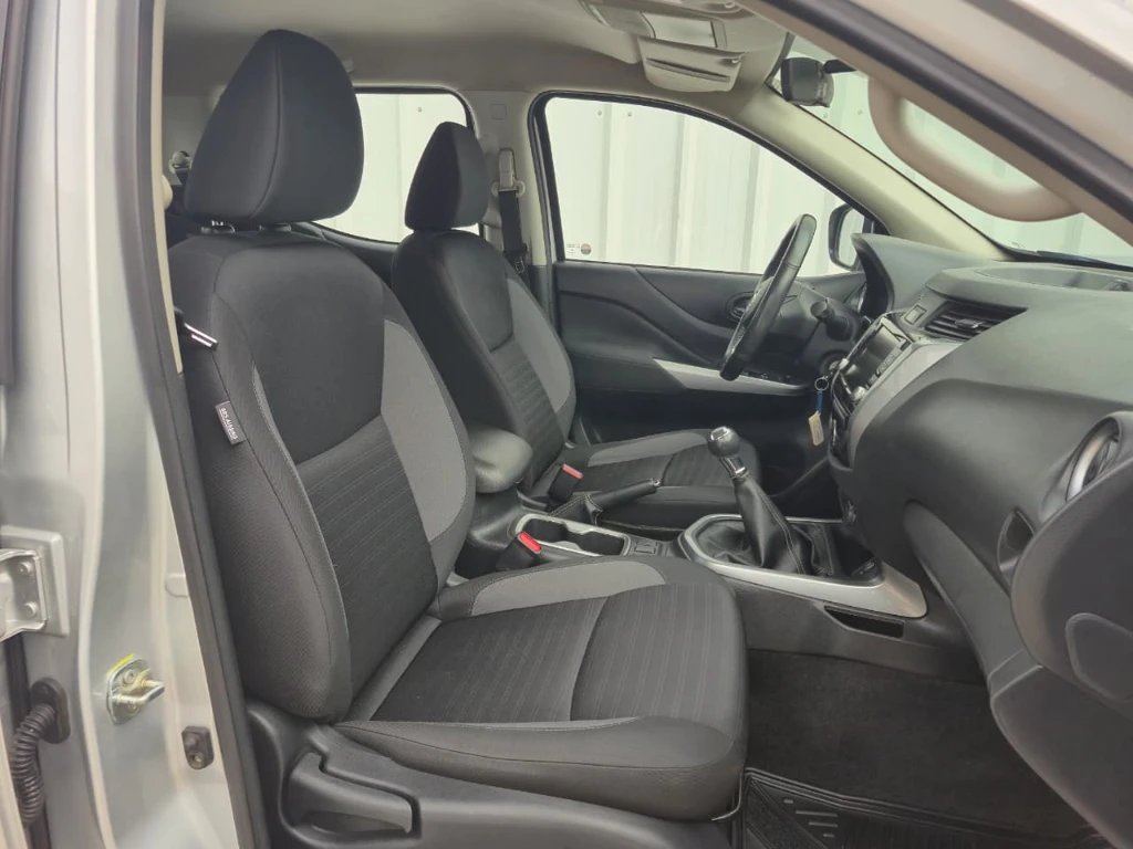 Nissan Navara Xe Mt 4x2 2.3 año 2023