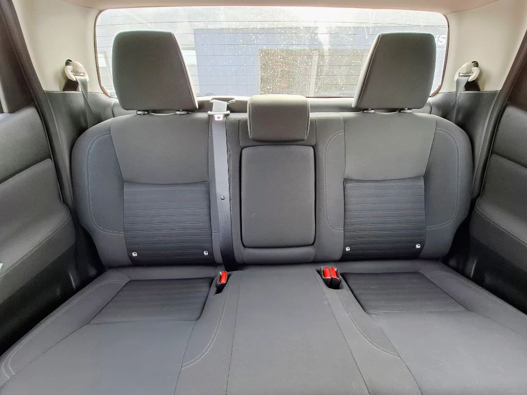Nissan Navara Navara Dc 4x2 2.3tdi Xe año 2023