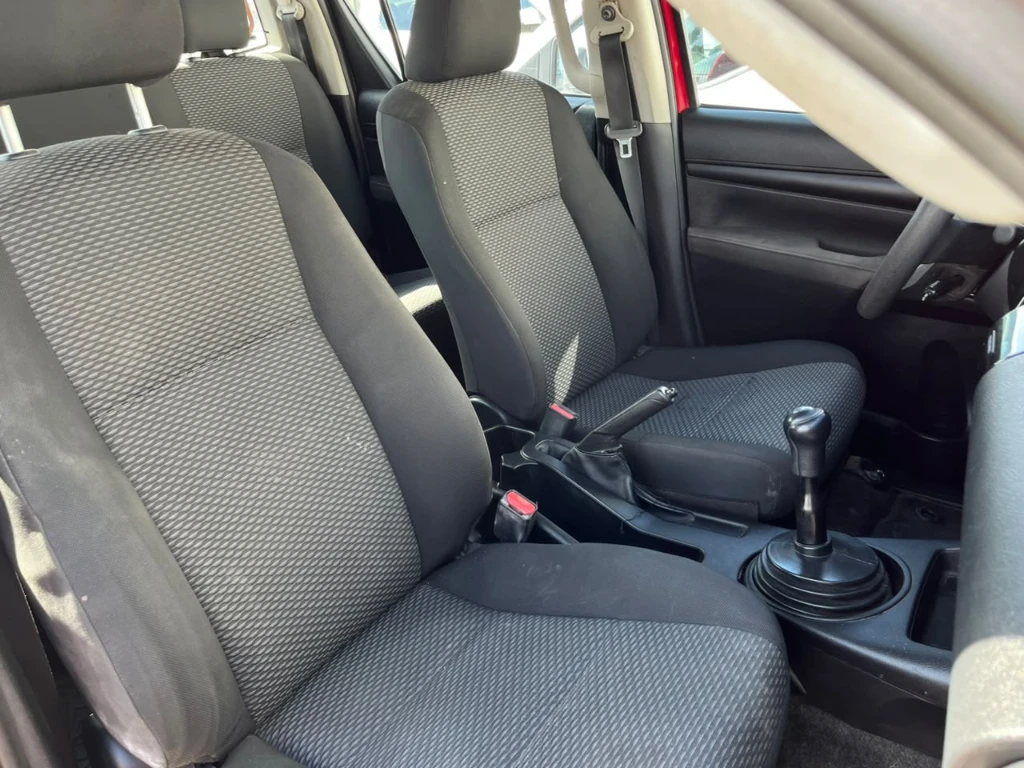 Toyota Hilux Dx Tss 4x4 Mt año 2023
