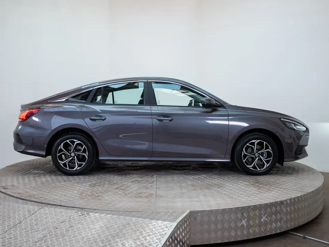 MG Gt 1.5 Com Mt año 2022