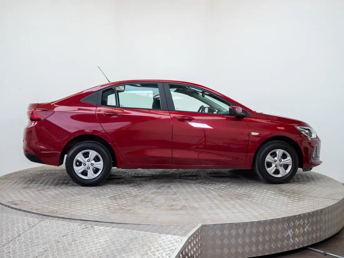 Chevrolet Onix 1.0 Sedan Lt Mt año 2024