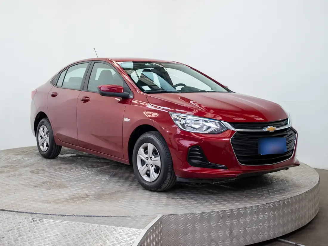 Chevrolet Onix 1.0 Sedan Lt Mt año 2024