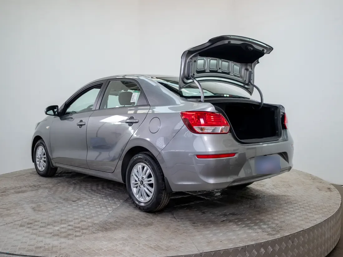 Kia Soluto Soluto Ex 1.4l 5mt Full año 2026