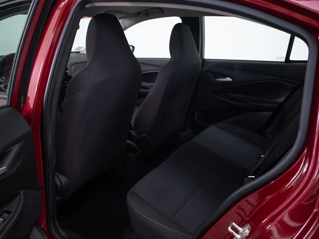 Chevrolet Onix 1.0 Sedan Lt Mt año 2024