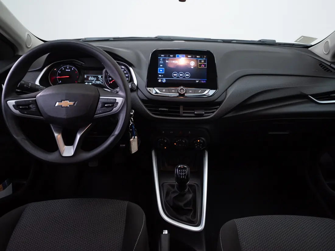 Chevrolet Onix 1.0 Sedan Lt Mt año 2024