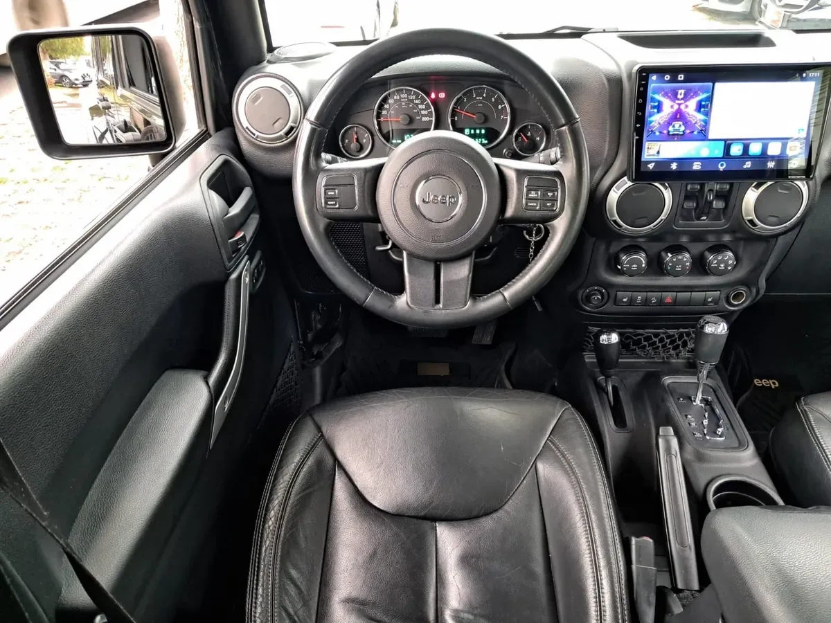 JEEP WRANGLER 3.6 Sport At 4x4 año 2017