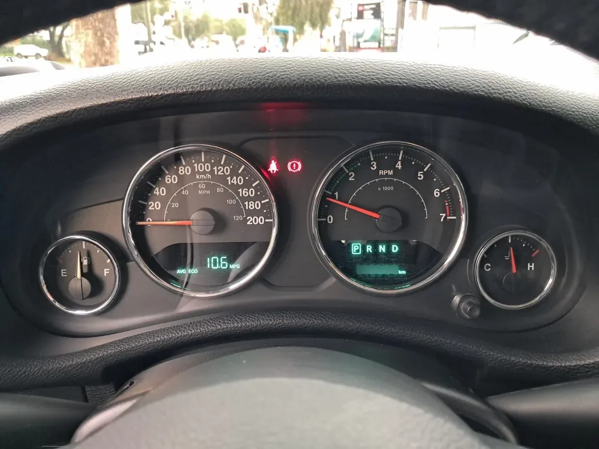 JEEP WRANGLER 3.6 Sport At 4x4 año 2017