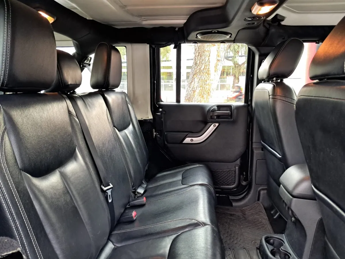 JEEP WRANGLER 3.6 Sport At 4x4 año 2017