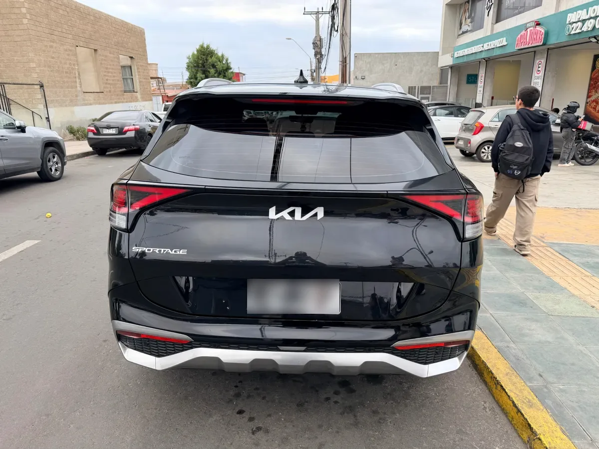 KIA MOTORS SPORTAGE Sportage Lx 2.0l Gsl 6at 2wd 6ab año 2023
