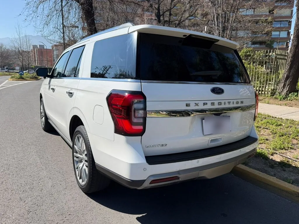 Ford Expedition Limited 4wd 3.5 año 2023