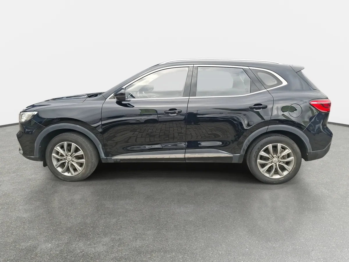 MG Hs 1.5t Comfort 2wd Mt 5p año 2022