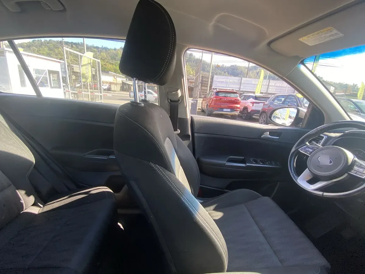 Kia Sportage 2.0 Lx 2wd 6ab Mt 5p año 2019