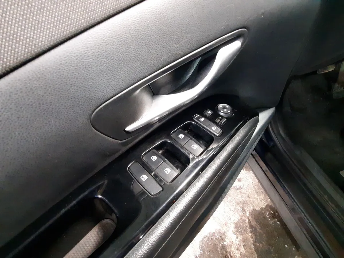 Hyundai Tucson 1.6 Nx4 Plus 4x2 At 5p año 2022