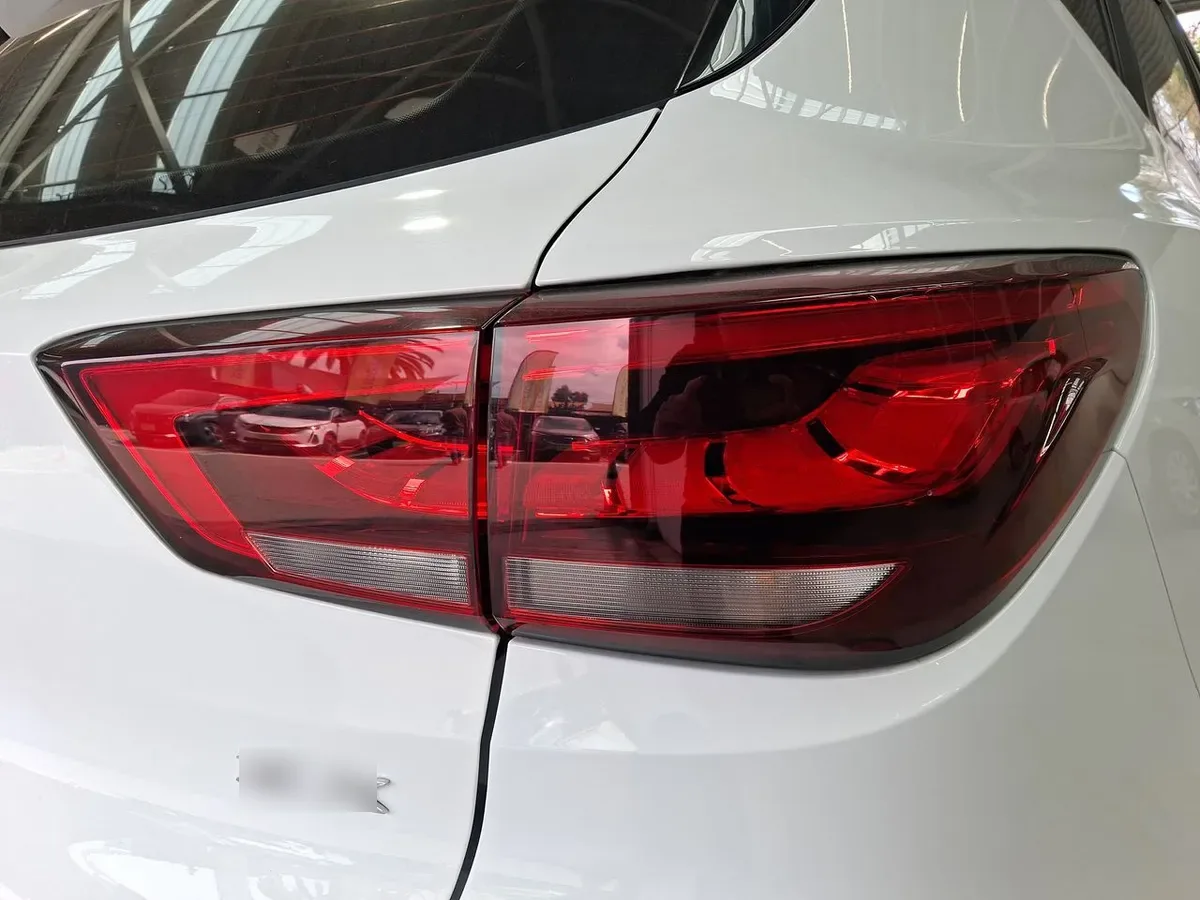 MG Mg Zx 1.5 Dlx 4x2 Cvt At 5p año 2023