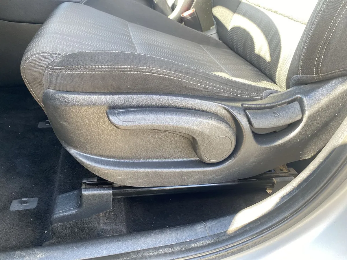 Kia Sportage 2.0 Lx 2wd 6ab Mt 5p año 2019