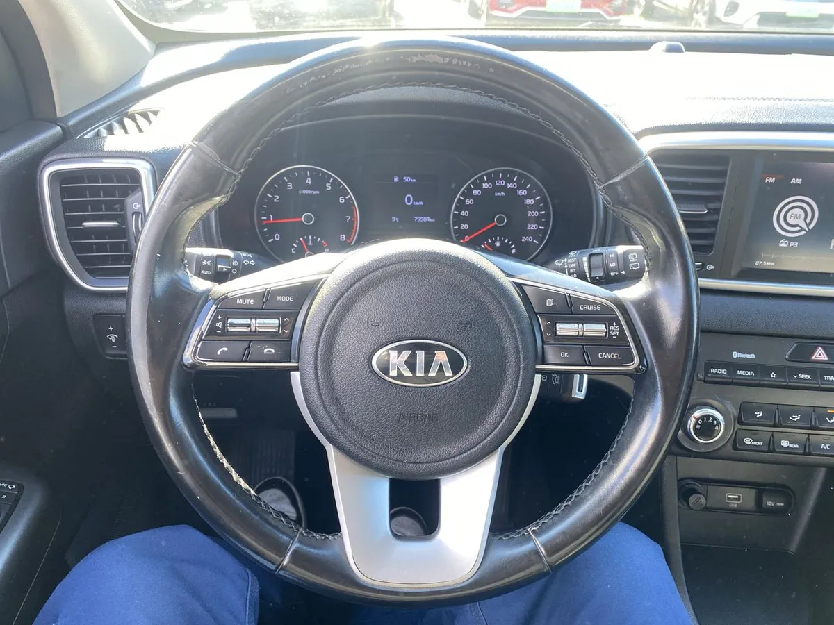 Kia Sportage 2.0 Lx 2wd 6ab Mt 5p año 2019